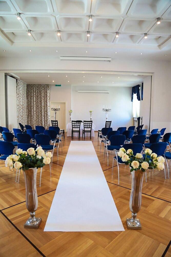 B&B Hotel Eschweiler 2*